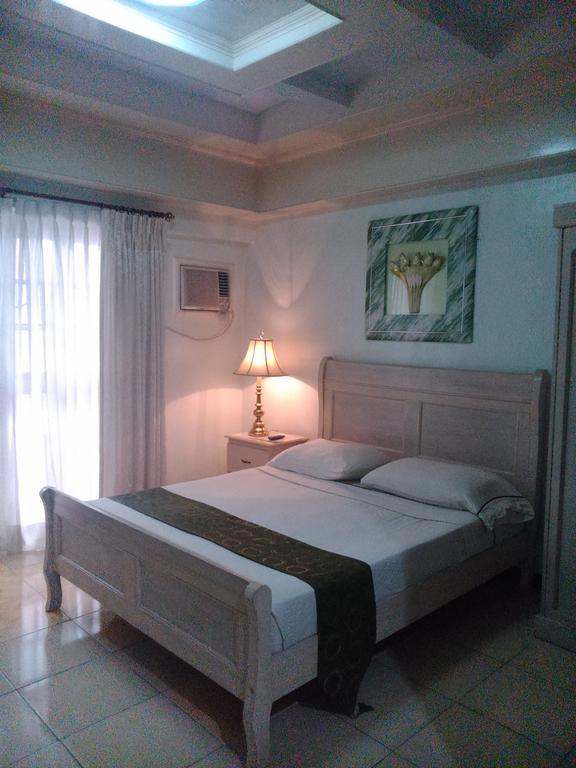 Casa Nicarosa Hotel And Residences Manila Esterno foto