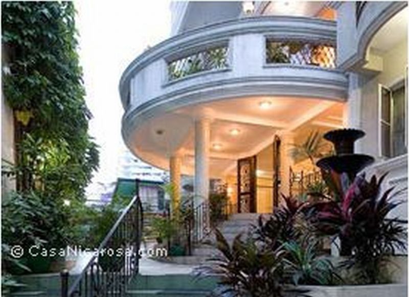 Casa Nicarosa Hotel And Residences Manila Esterno foto
