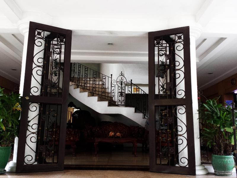 Casa Nicarosa Hotel And Residences Manila Esterno foto