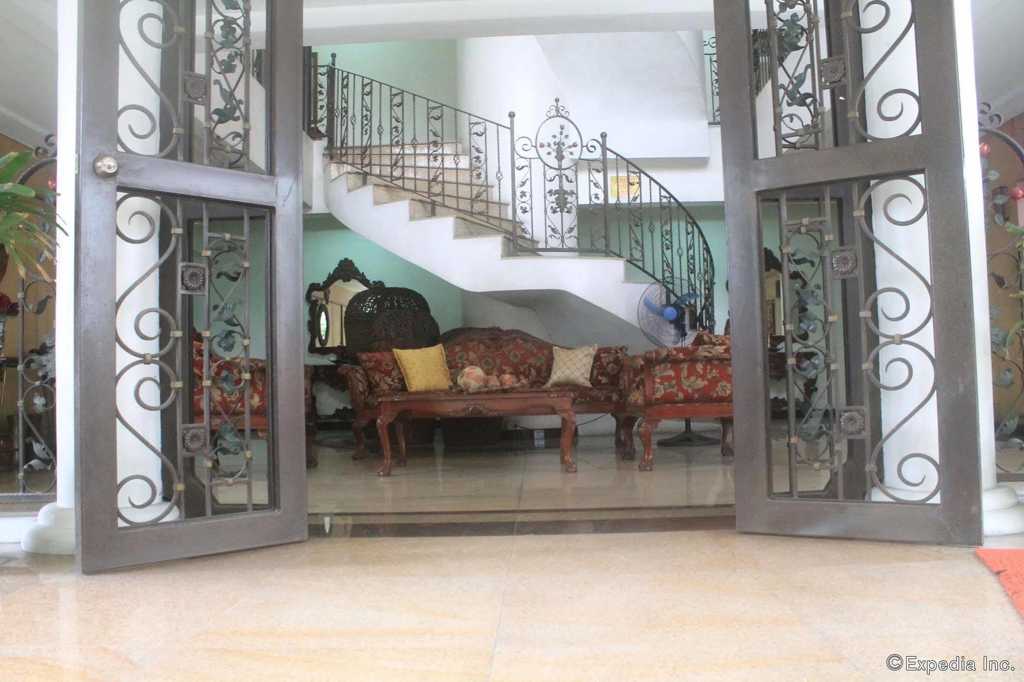 Casa Nicarosa Hotel And Residences Manila Esterno foto