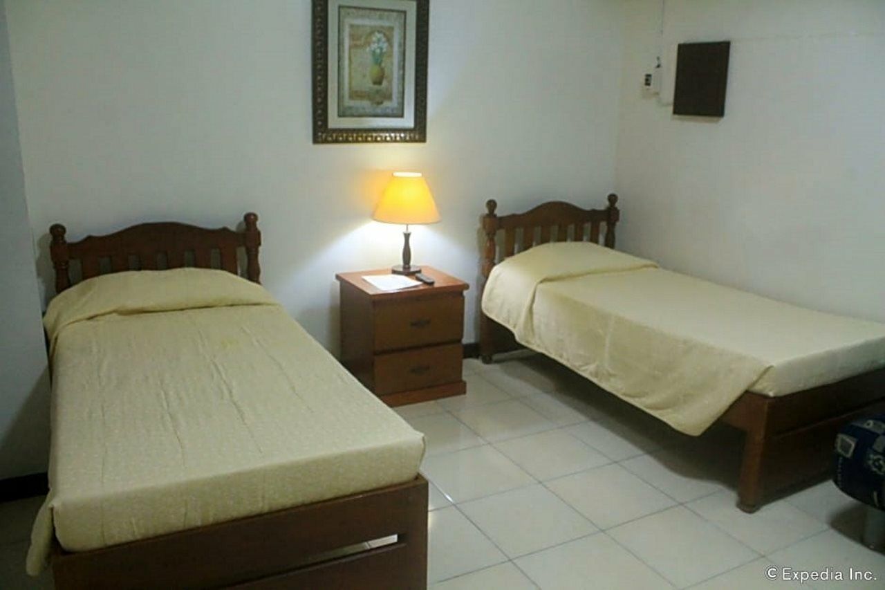 Casa Nicarosa Hotel And Residences Manila Esterno foto